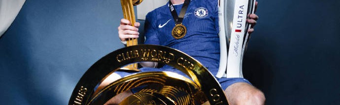 组图：切尔西拍摄世俱杯冠军大片 帕尔默霸气十足
        
    组图：切尔西拍摄世俱杯冠军大片 帕尔默霸气十足