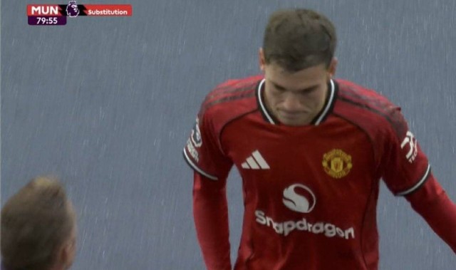 曼联6000万铁腰恐遭清洗！纽卡冬窗欲签曼联新帝星，队友也因阿莫林用人困惑