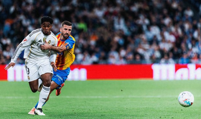 恩德里克租借加盟里昂，为争取世界杯名额远走法甲