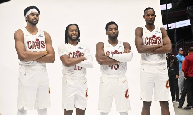 30天30队骑士：拆队之前最后一搏 米切尔能破魔咒吗？