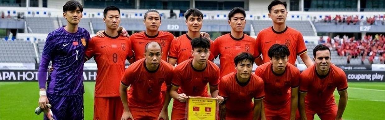 喜讯！德甲门兴俱乐部官宣将在8月份扎堆引进多位上海国脚，蒯纪闻+刘诚宇领衔