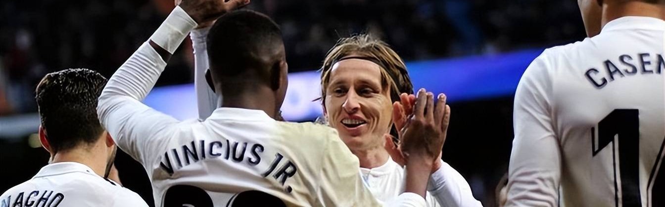 维尼修斯·儒尼奥尔将以世界纪录身价告别皇家马德里