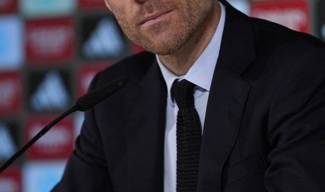 特伦特加盟皇马！西甲迎来新星，球迷狂欢迎接