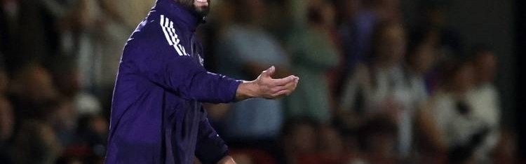 一日英超动向：曼城3-0完胜对手给阿尔特塔压力，利物浦丢失血性