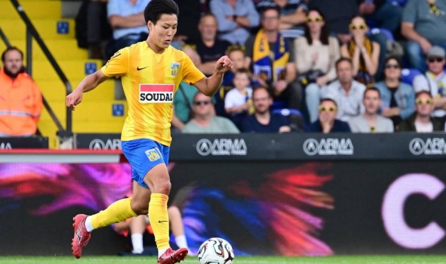 2100万欧元！德甲黑店进货了！27岁日本国脚加盟，或成下一位神锋