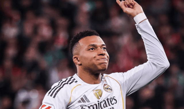 一场3-0让西甲争冠格局大乱，前2只差1分，姆巴佩追平C罗神纪录