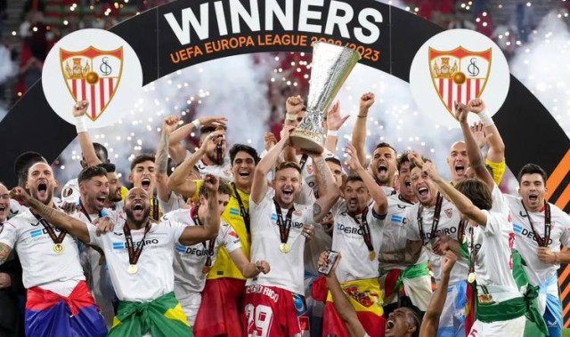 西甲中游对决！塞维利亚主场迎战埃尔切，传统劲旅能否扭转颓势