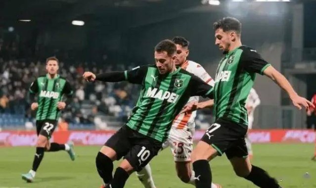 意甲争四乱成一锅粥，21岁中场创五大联赛纪录，科莫给尤文送上大礼