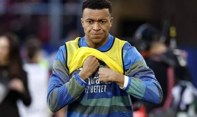 伤情已是巨大谜团：左膝扭伤保守治疗，姆巴佩出战曼城成疑问