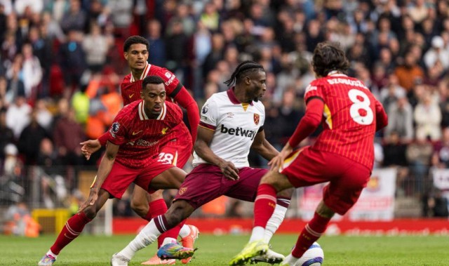 9500万！米兰死咬天价，拜仁挖角莱奥恐梦碎？父亲密谈引爆悬念