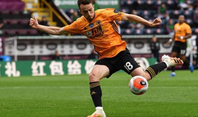 效力球队三个赛季，狼队推出今年若塔的场刊