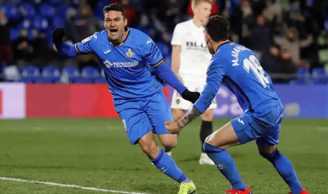 欧冠生死战：曼城主场背水一战，皇马稳守晋级先机