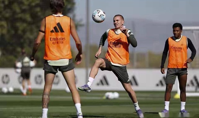 7人轮换+3大伤缺！巴萨欧冠留力，瓦伦西亚能捡漏？