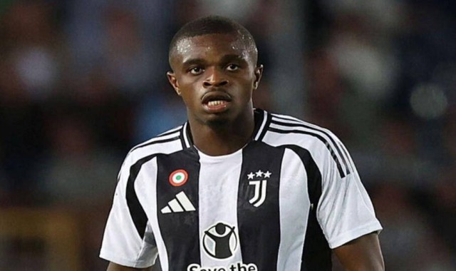 尤文图斯瞄准AC米兰后防补强，欲借鉴意甲冠军赛季的成功经验