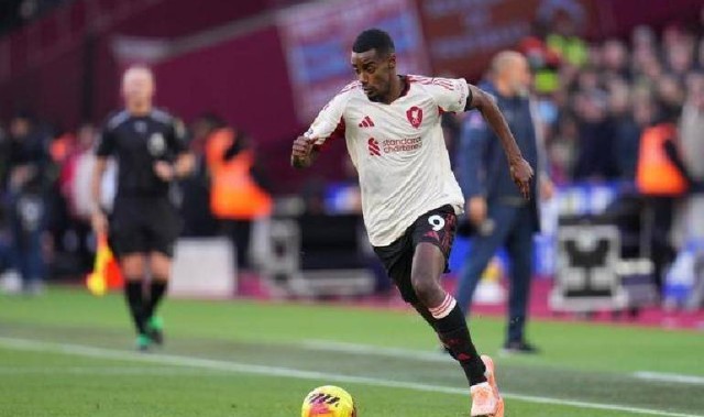 2-0！利物浦客胜西汉姆联，加克波8.4分，对手染红保级堪忧