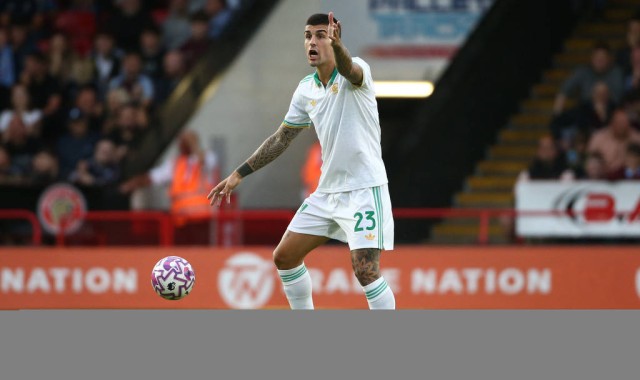 托马斯加盟比利亚雷亚尔！32岁中场为何选择西甲新挑战？