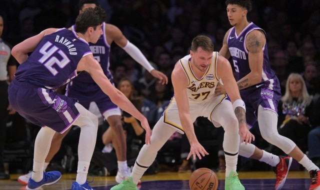 詹姆斯24+5东契奇34+5+7 湖人大胜国王结束三连败