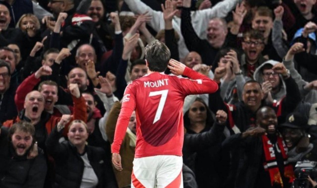 是该加速卖、还是该继续给机会？26岁芒特拒转会离开曼联