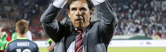 55岁前英超名帅报名国足主教练：曾创造英超最年轻主帅纪录！